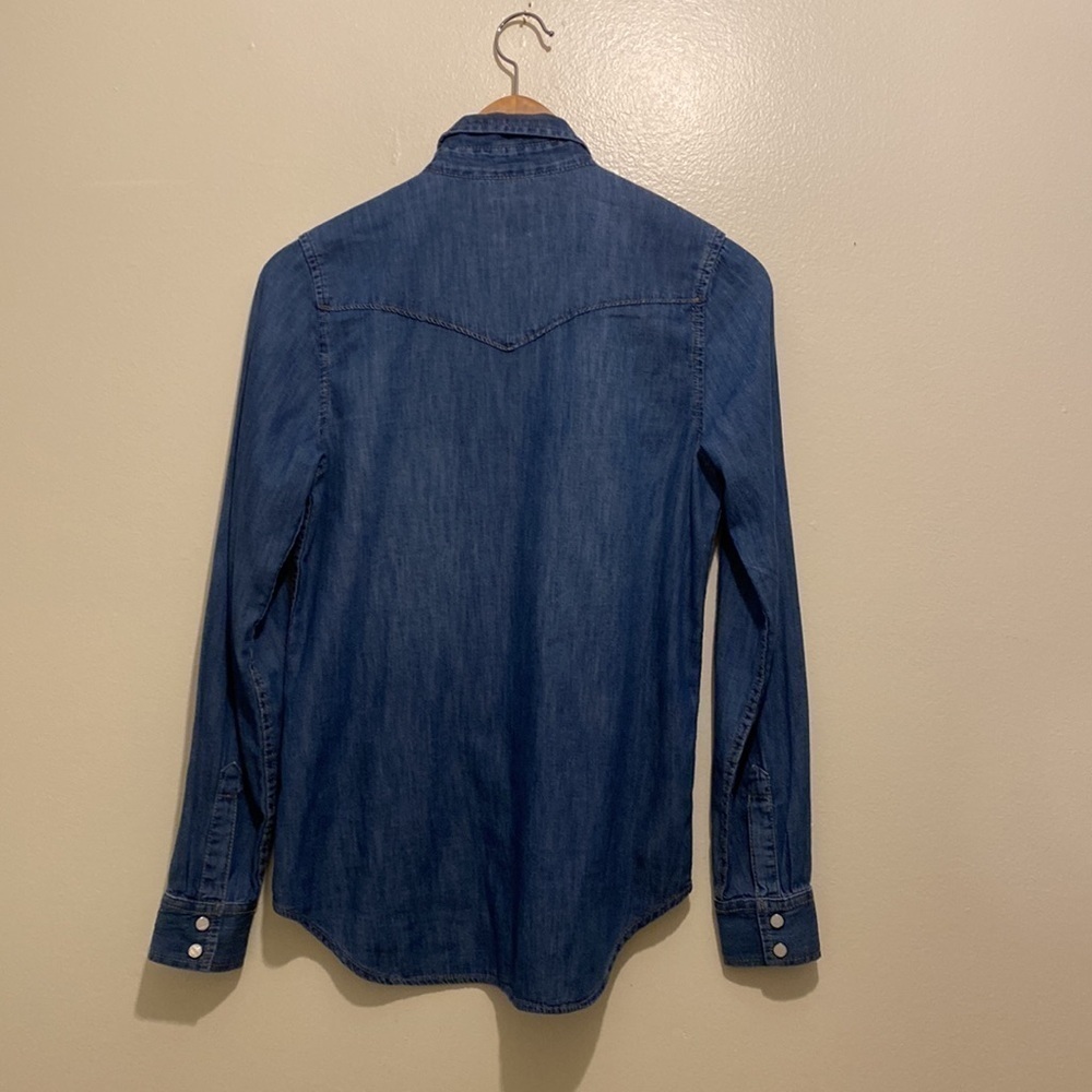 Gap 100% cotton snap button denim shirt . Size Xs. New. No tags - Picture 3 of 8